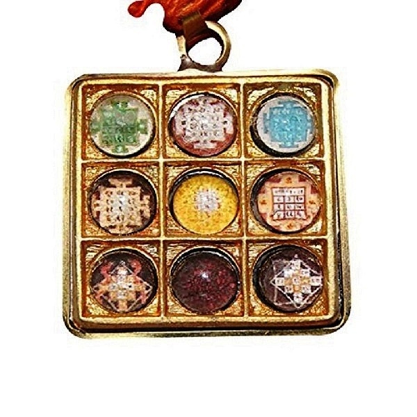 navgraha-yantra-pendant-1.jpg