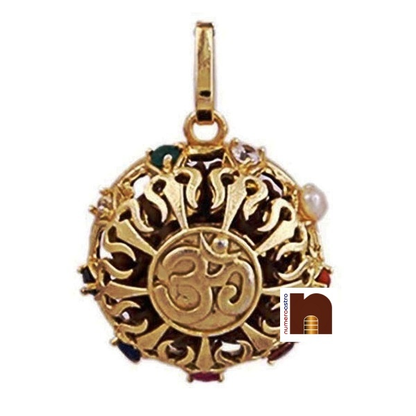 navratna-rudraksha-pendant-1-wm.jpg