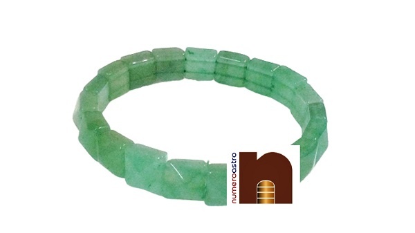pyramid_shape_bracelet_green_aventurine.jpg