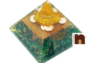 Orgone Pyramid Shri Yantra with Green Jade Crystal Stones for Spiritual Healing (1 Pc)