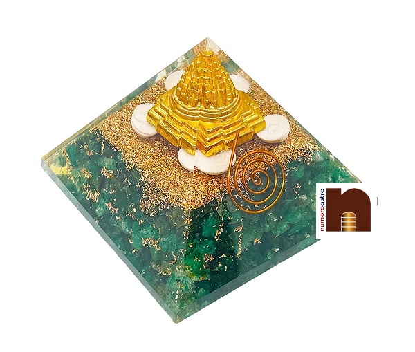 Orgone Pyramid wm Shri Yantra with Green Jade