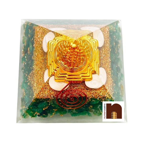Orgone Pyramid wm4 Shri Yantra with Green Jade 4