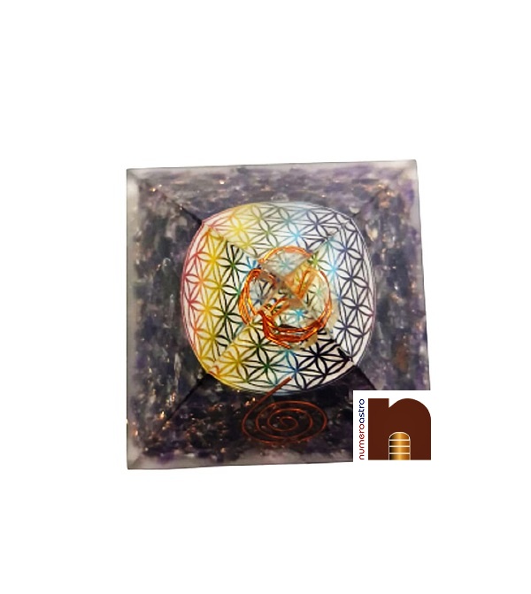 orgone Pyramid Amethyst 3 wm
