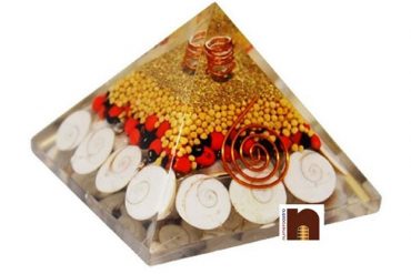 Orgone Pyramid with Gomti Chakra &  Red & White Gunja | Chirmi Beads (1 Pc)