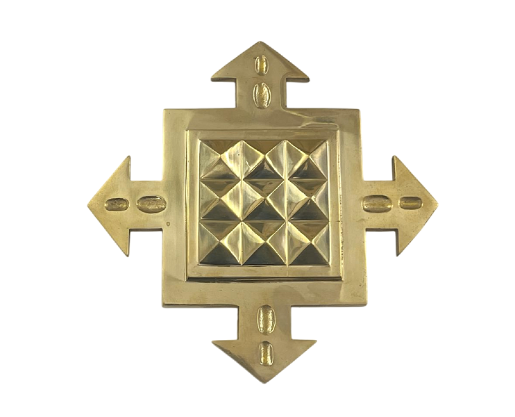 vastu-four-direction-pyramid-plate-in-brass-5br.png
