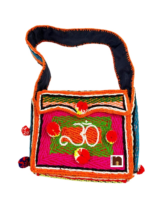 woolen_shoulder_bag_2